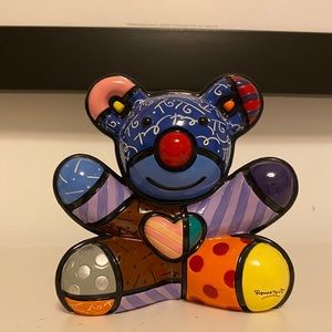 Romero Britto ‘Joy Bear’ Statue